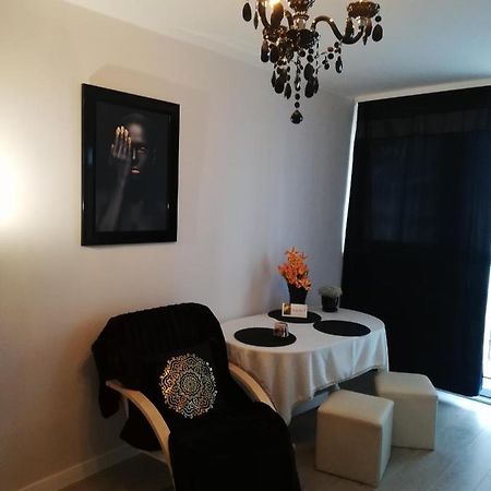 Kawalerka - Jelenia Gora, Dziel. Zabobrze Apartment ภายนอก รูปภาพ