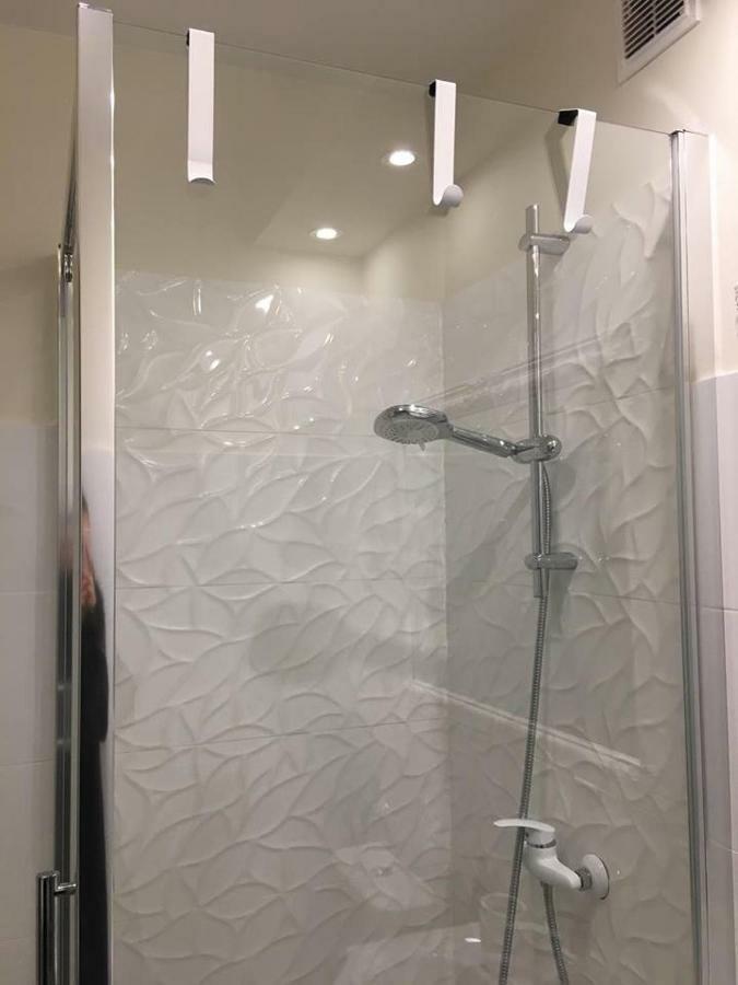 Kawalerka - Jelenia Gora, Dziel. Zabobrze Apartment ภายนอก รูปภาพ