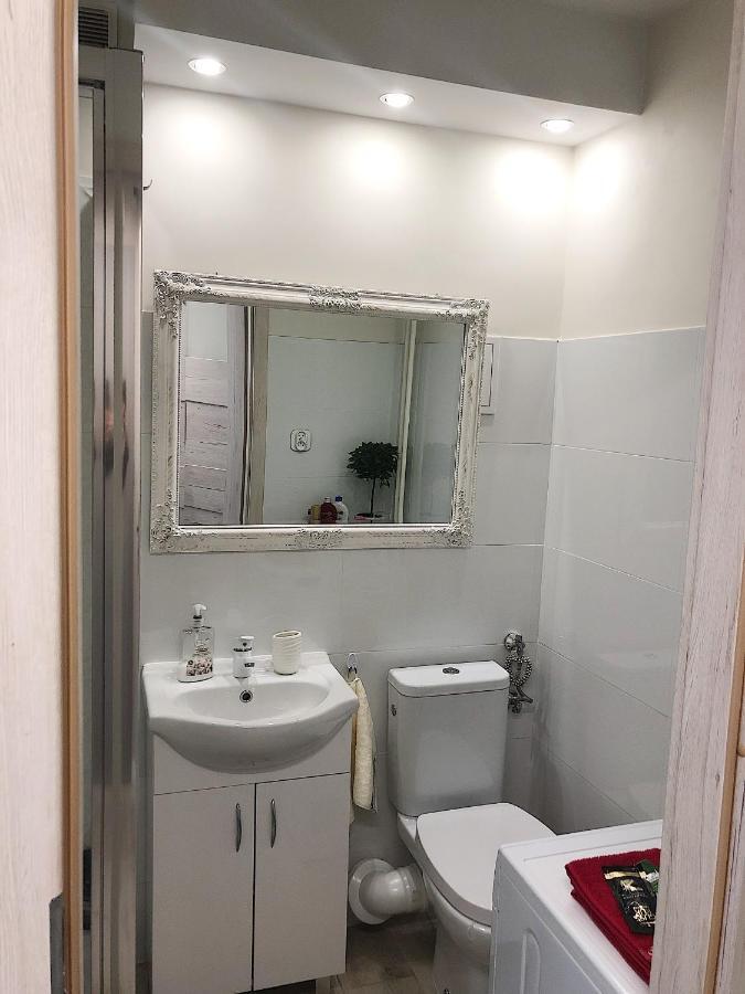 Kawalerka - Jelenia Gora, Dziel. Zabobrze Apartment ภายนอก รูปภาพ
